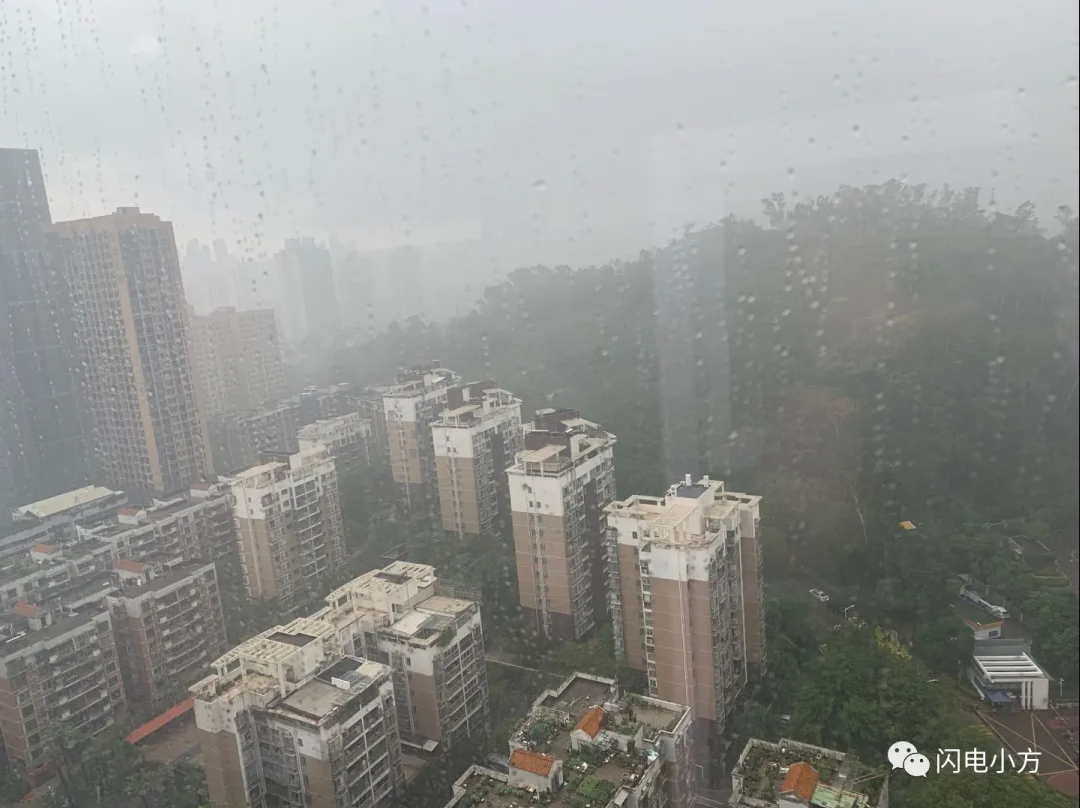 盛夏暴雨